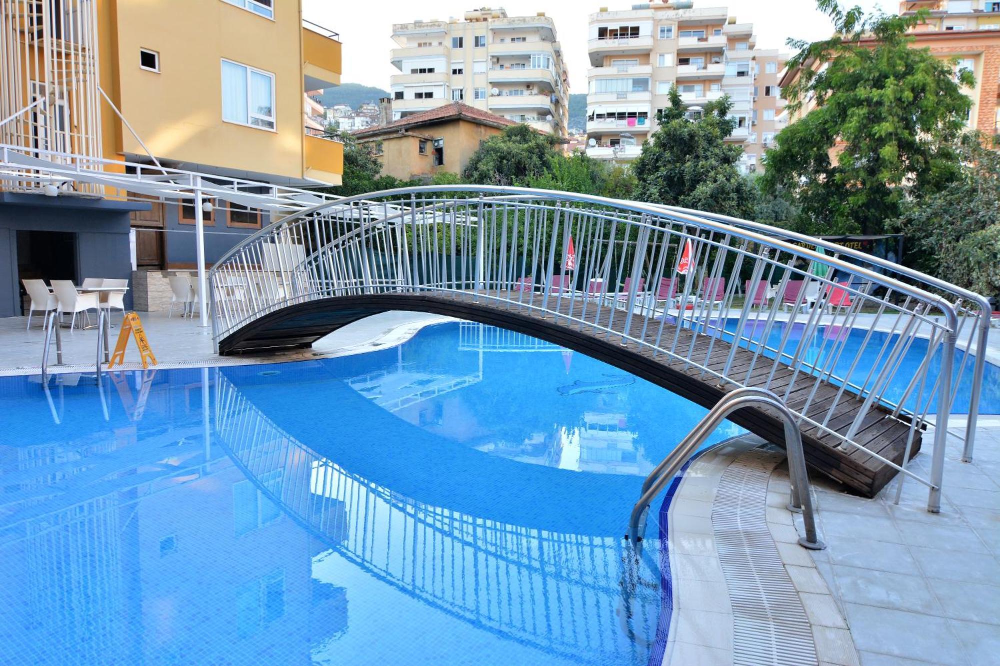 Rose Garden Lägenhetshotell Alanya